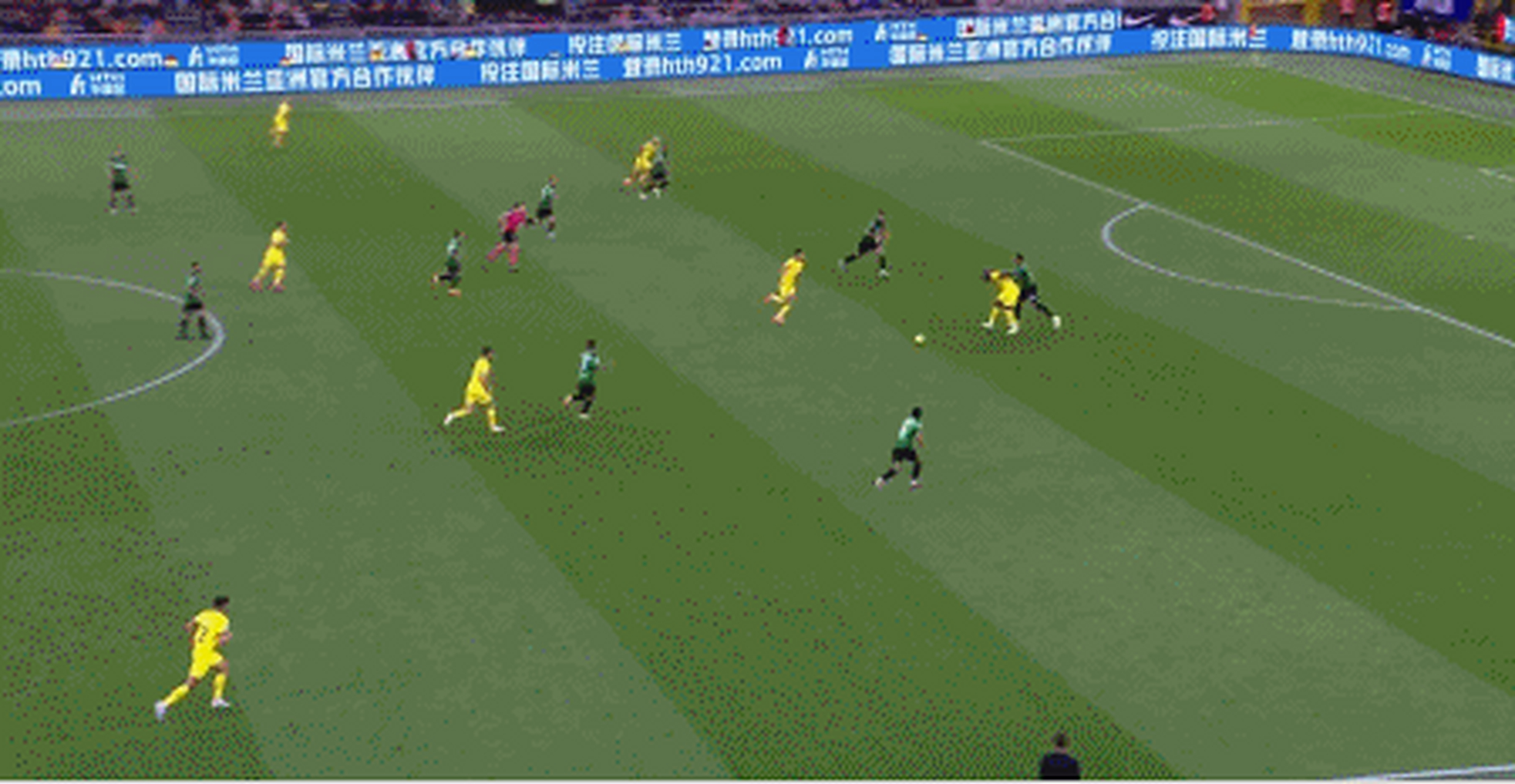 罗马客场战胜萨索洛，重回欧冠资格区