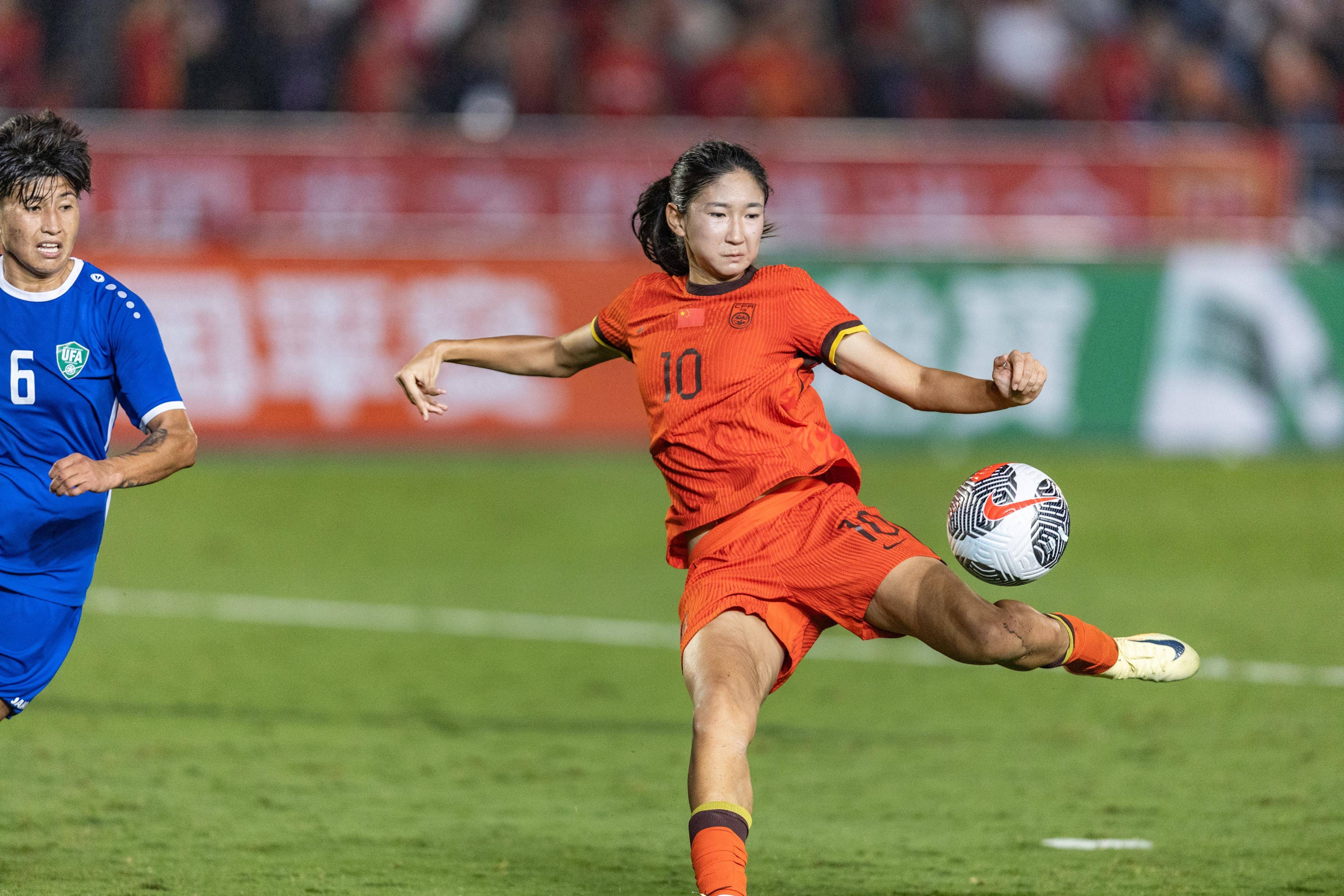 匈牙利女足积极备战，望风而动