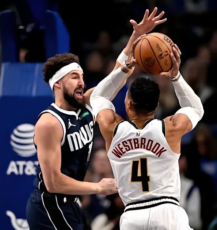 主场作战掘金力克独行侠，保持主场不败记录