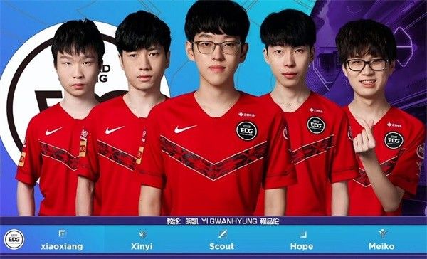 SHR血洗TES，Scout极限生还后反打宿敌对决小组赛，留下经典瞬间的简单介绍