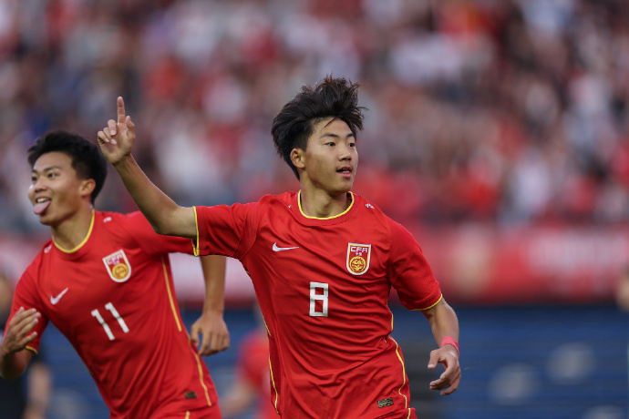 熊猫体育下载-澳大利亚球队在国际比赛中展现出强大实力