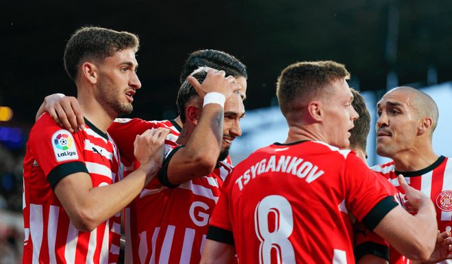 赫罗纳客场大胜巴伦西亚，争夺胜利