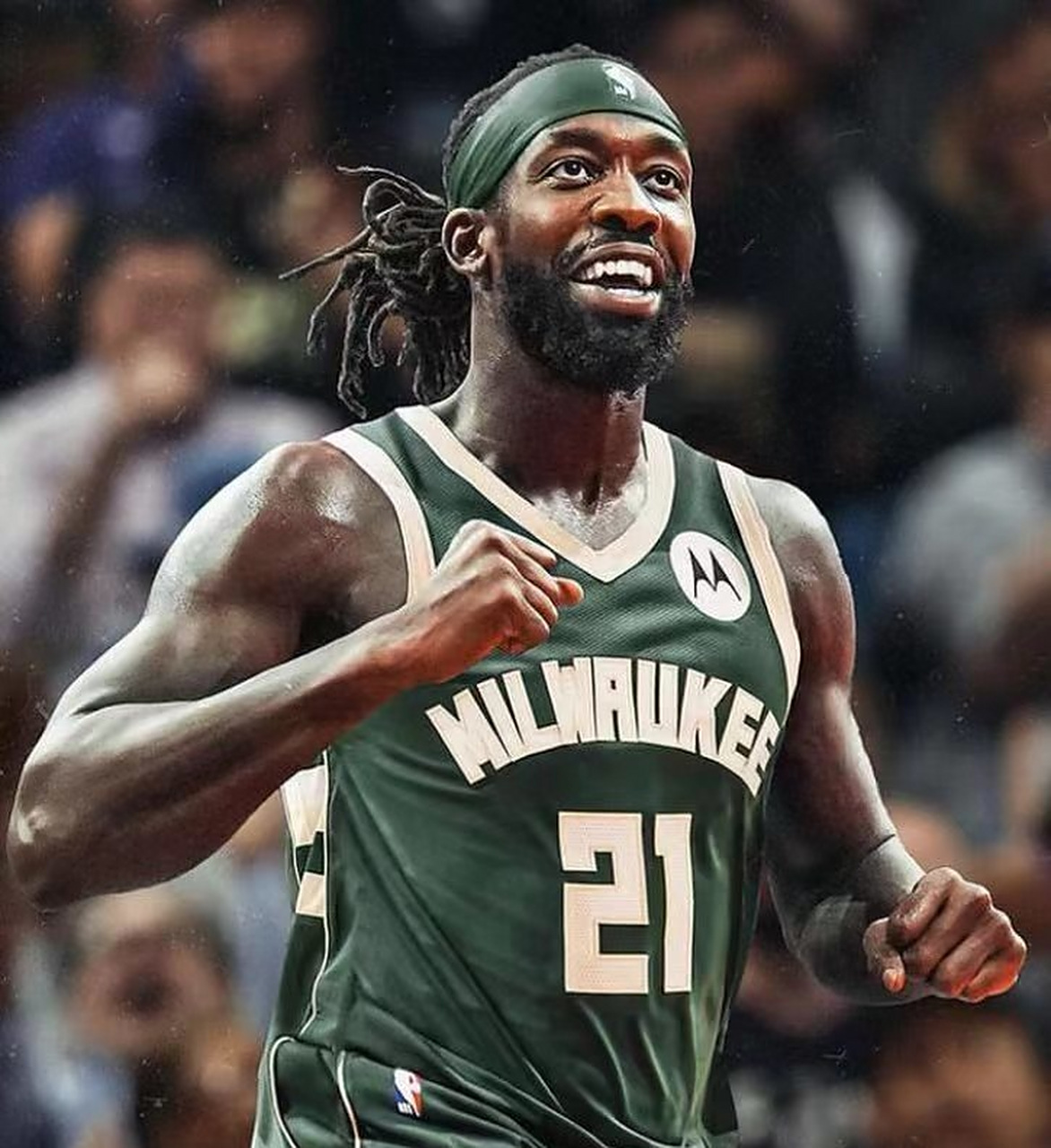 雄鹿B队绝杀墨西哥男篮，贝弗利完成帽子戏法